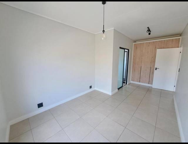 3 BEDROOM APARTMENT FOR SALE IN MOOIKLOOF